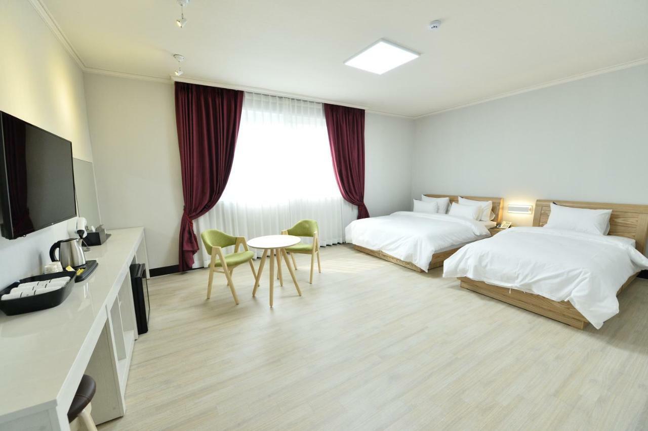 Gwangju Tourist Hotel Кванджу Экстерьер фото