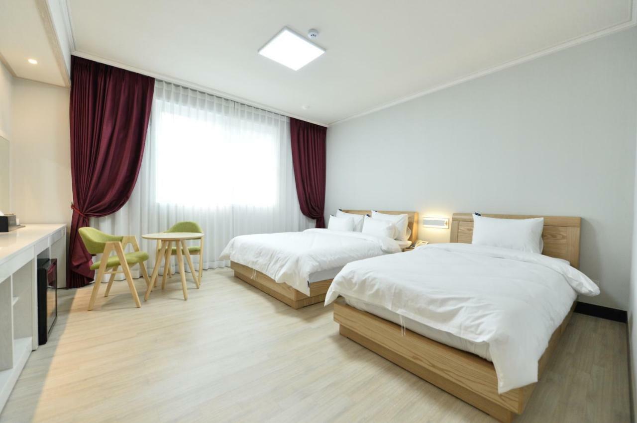 Gwangju Tourist Hotel Кванджу Экстерьер фото